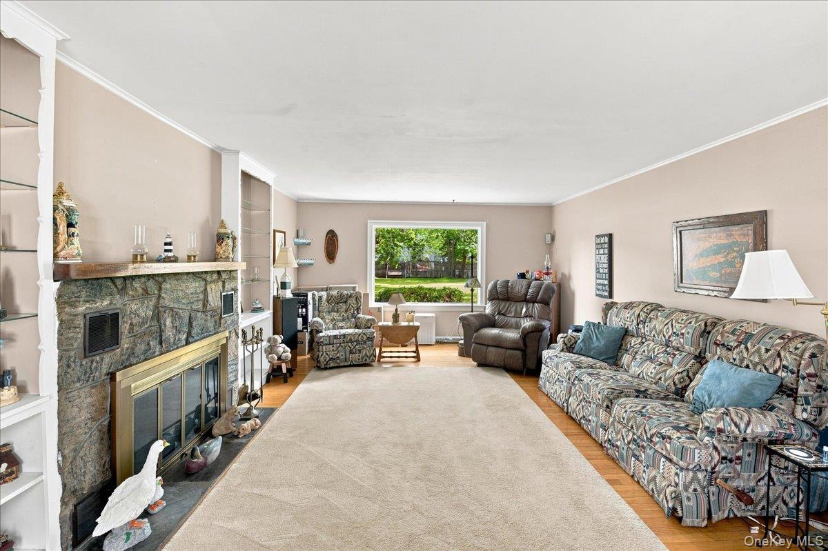 297 Maple Avenue
