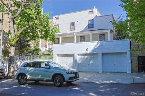 Photo of 32-25 30th Street, Astoria, NY 11106 (MLS # 988876)