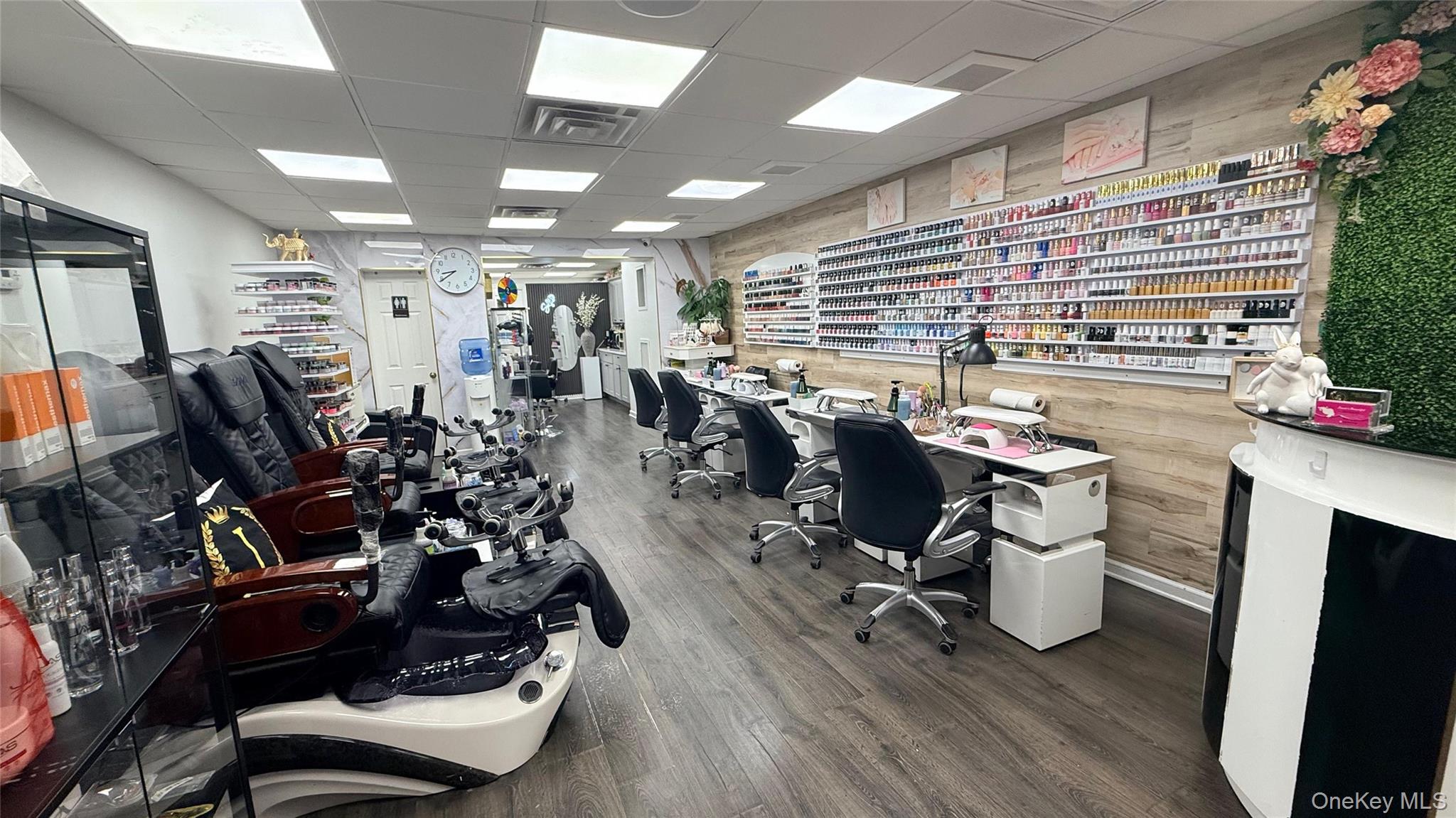 4063 Junction Boulevard