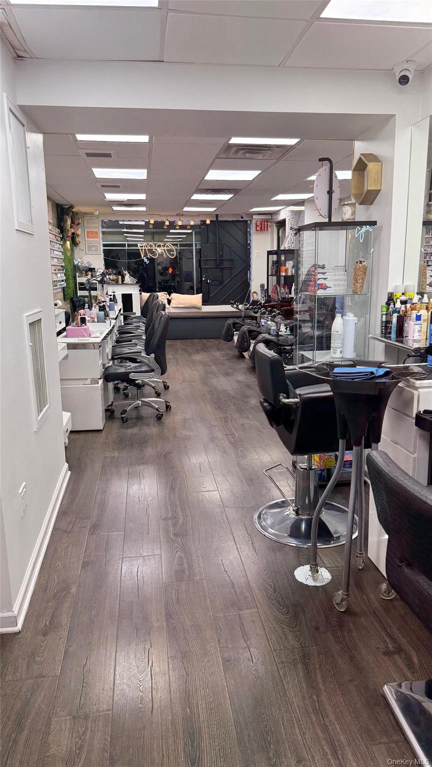 4063 Junction Boulevard