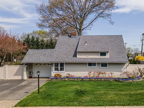 Homes For Sale - 59 Orchid Road<br/> Levittown, NY 11756