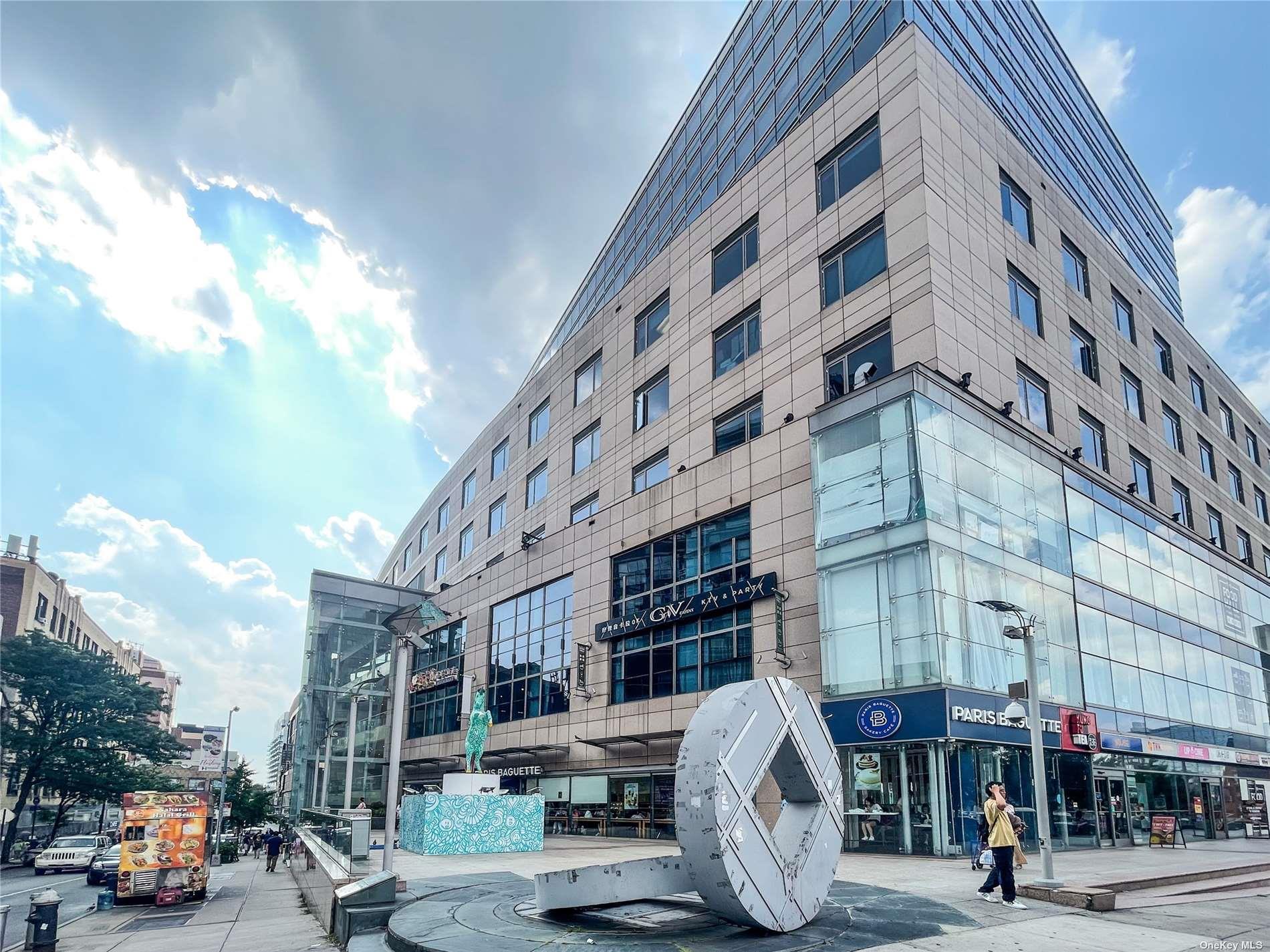 38-25 Main Street Street 4A