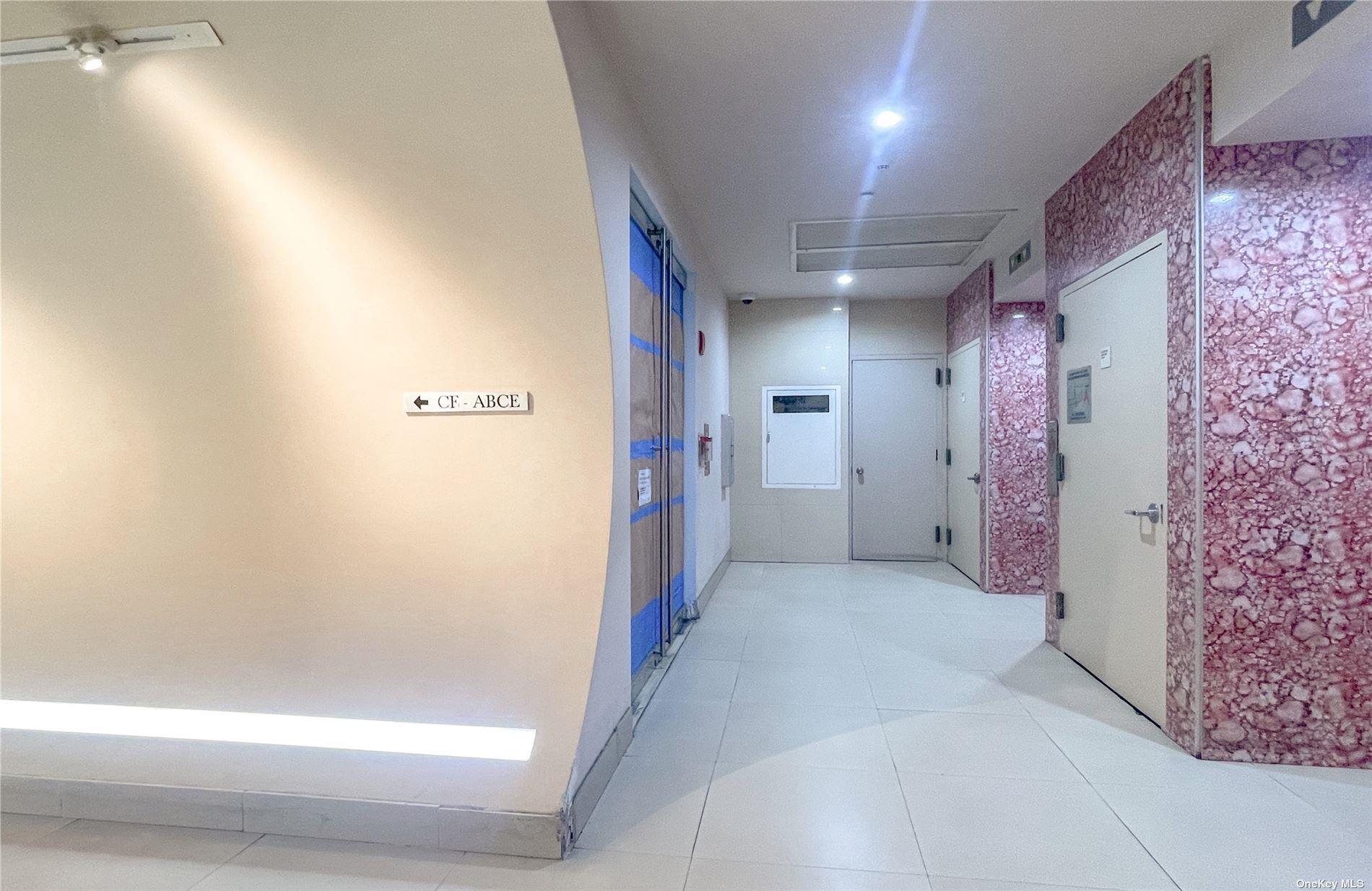 38-25 Main Street Street 4A