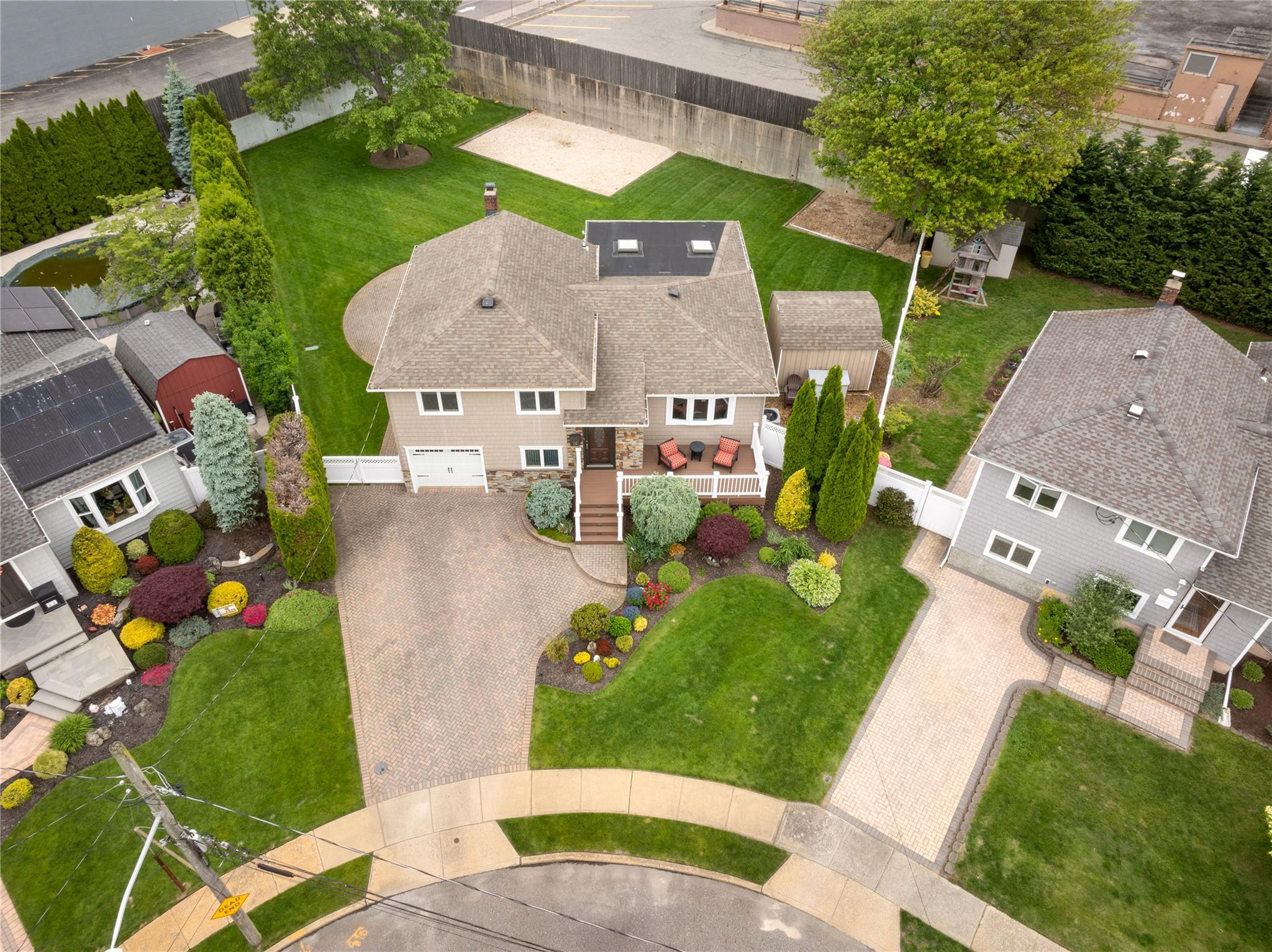 14 Jones Court