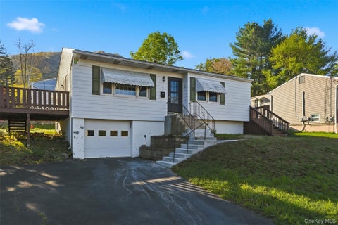 Homes For Sale - 2 Crescent Drive<br/> Beacon, NY 12508