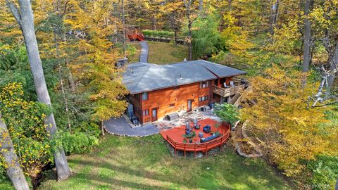 Tiny photo for 4 Bridge Lane, Croton-on-Hudson, NY 10520 (MLS # 930601)