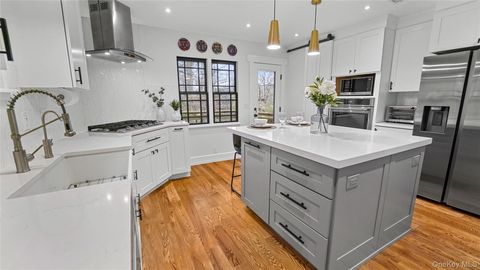 Tiny photo for 4 Bridge Lane, Croton-on-Hudson, NY 10520 (MLS # 930601)