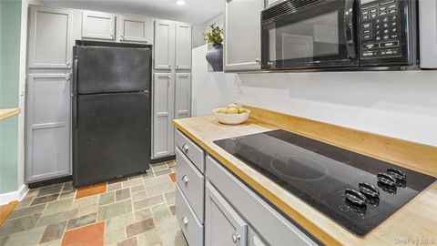 Tiny photo for 4 Bridge Lane, Croton-on-Hudson, NY 10520 (MLS # 930601)