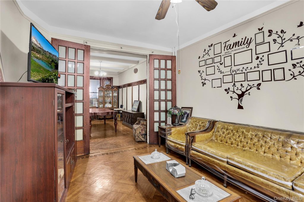 Photo of 2161 Walton Avenue, Bronx, NY 10458 (MLS # 941491)