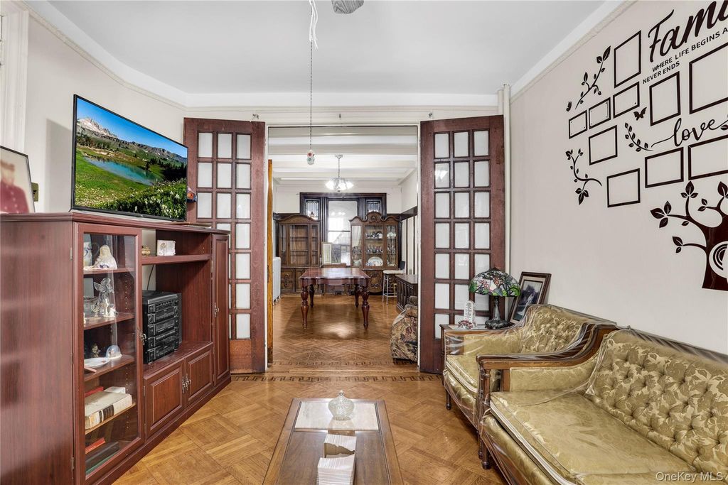 Photo of 2161 Walton Avenue, Bronx, NY 10458 (MLS # 941491)