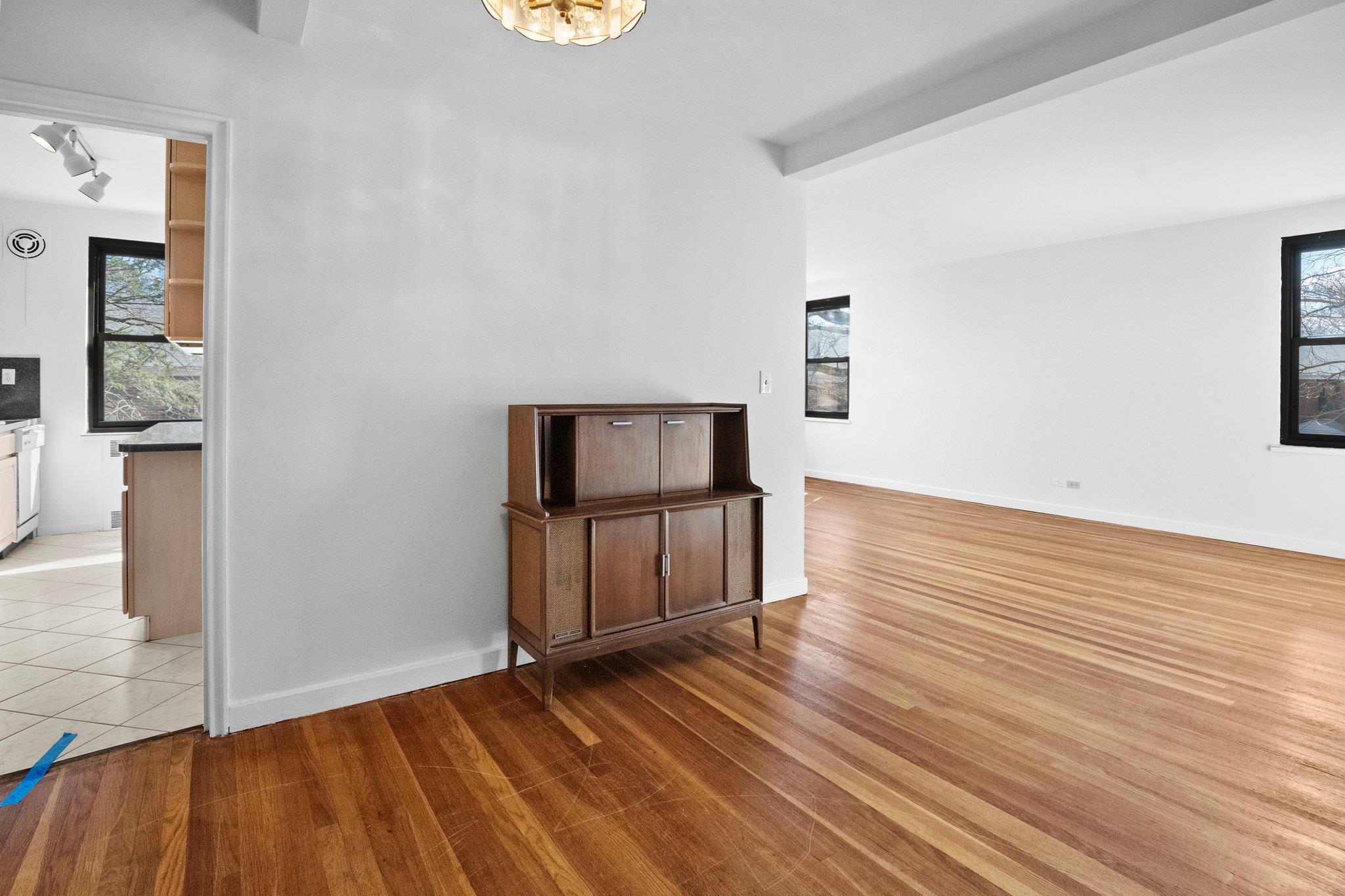 145 E Hartsdale Avenue #2A, Hartsdale, New York image 1