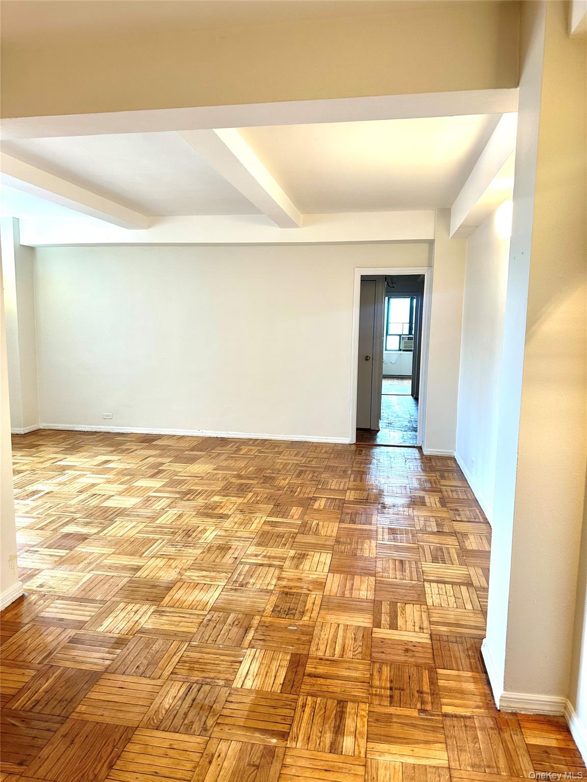 20 Metropolitan Oval 11A