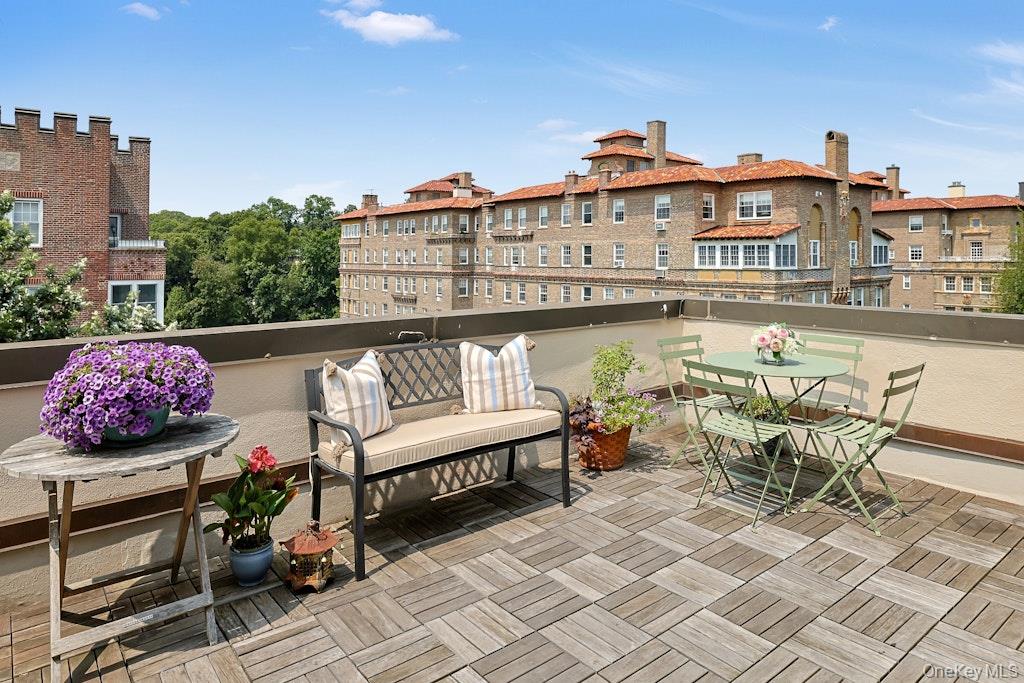 17 N Chatsworth Avenue 6KL