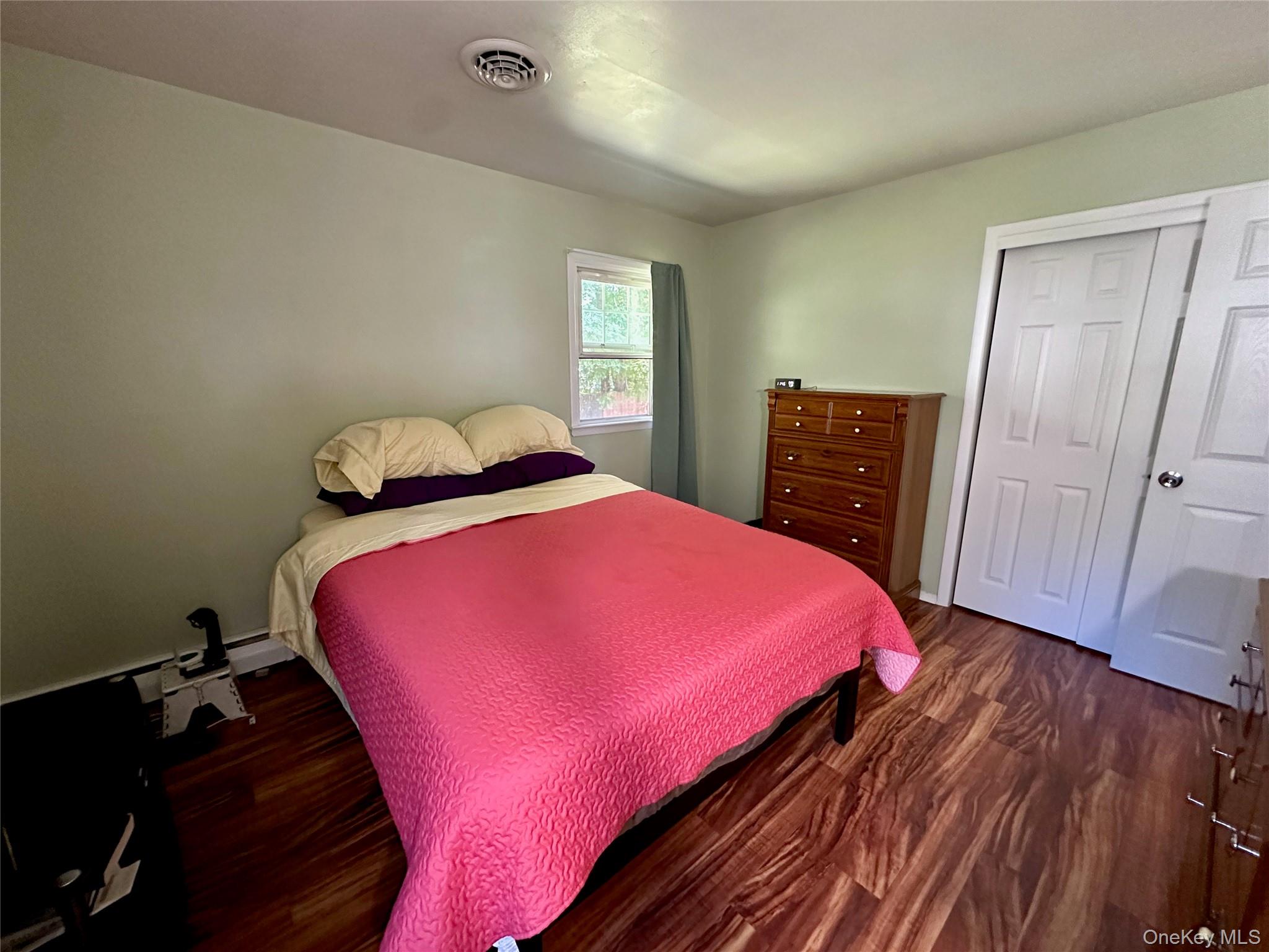 Red Hook, New York 12571, United States, 3 Bedrooms Bedrooms, ,1 BathroomBathrooms,Residential,Active,220143