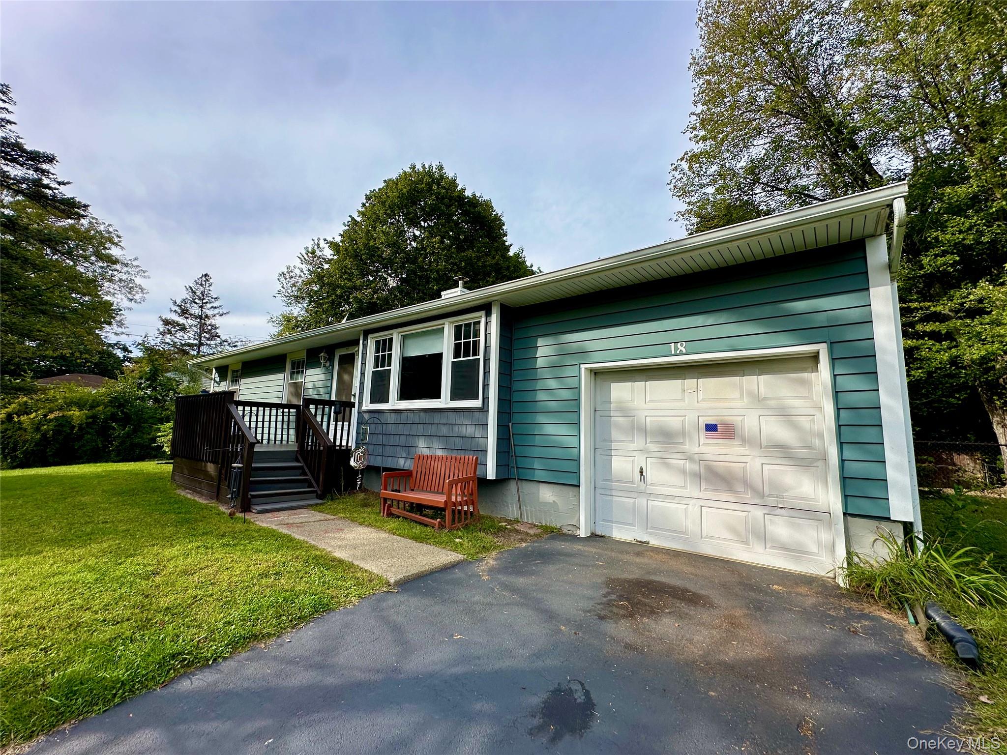 Red Hook, New York 12571, United States, 3 Bedrooms Bedrooms, ,1 BathroomBathrooms,Residential,Active,220143