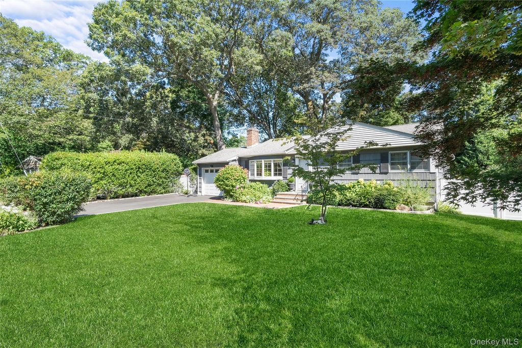 Photo of 5 Magnolia Lane, Miller Place, NY 11764 (MLS # 943283)