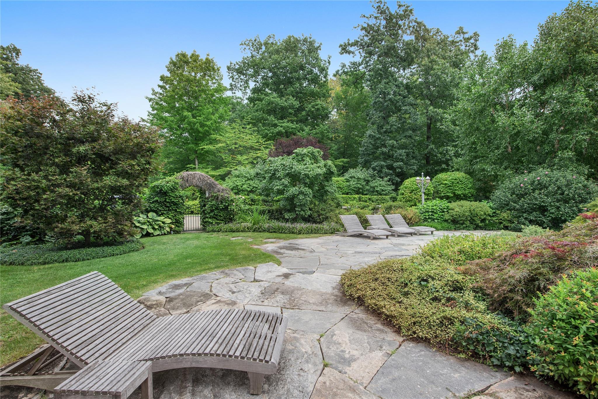 68 Quarry Lane, Bedford, New York image 32