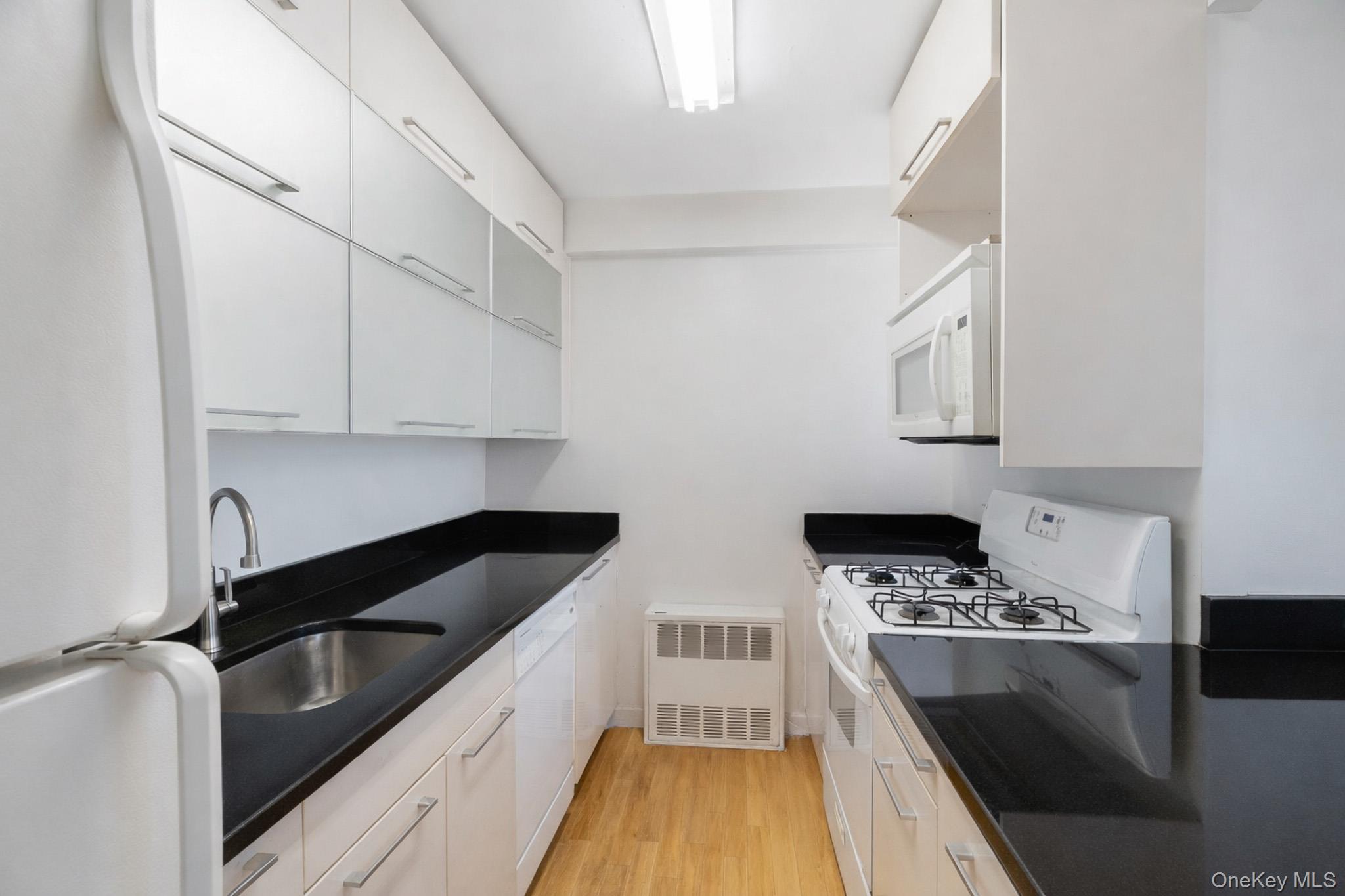 1065 Vermont Street 7J