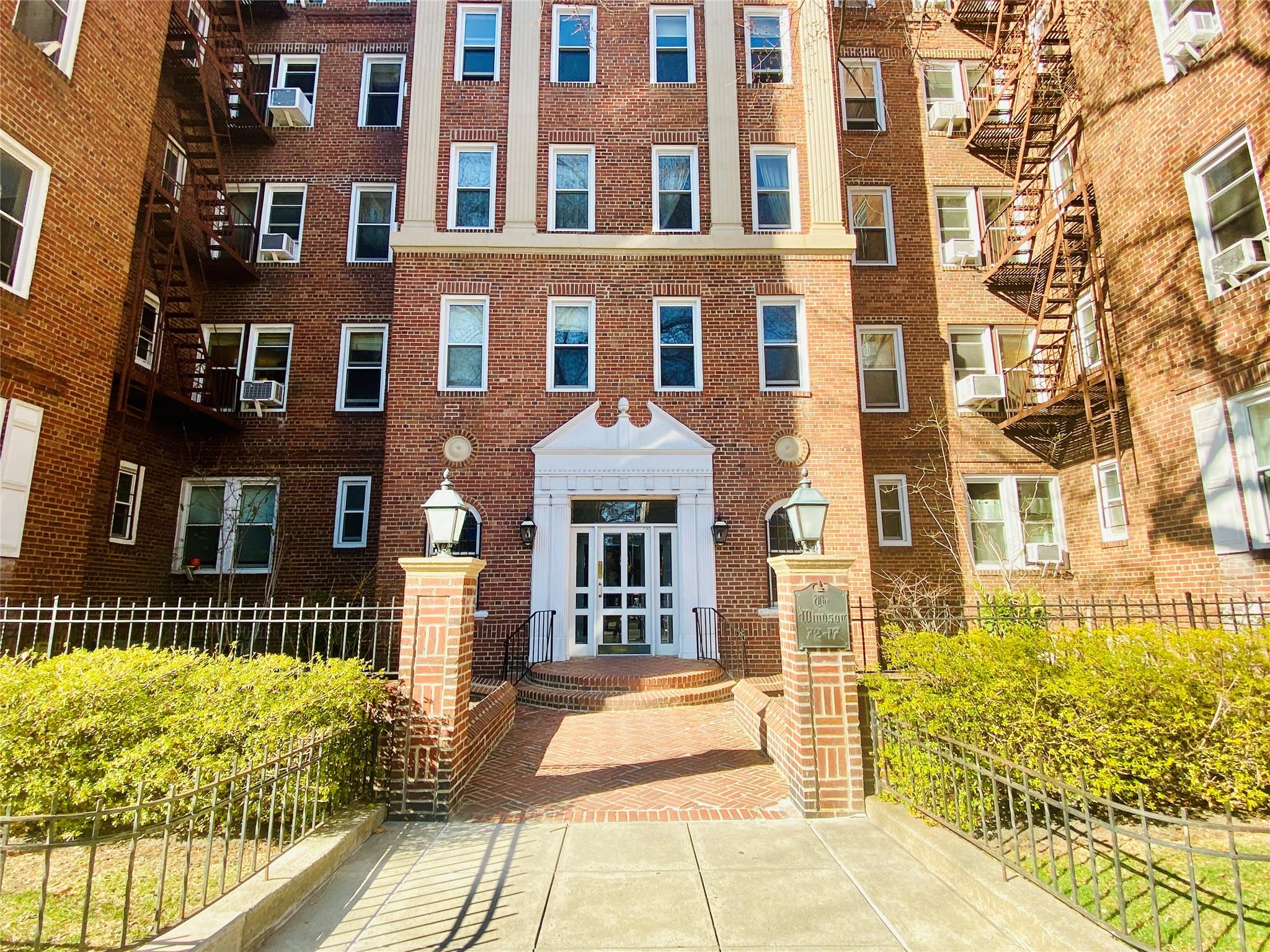 Property for Sale at 34th Avenue 1M, Jackson Heights, Queens, NY - Bedrooms: 1 
Bathrooms: 1 
Rooms: 4  - $425,000