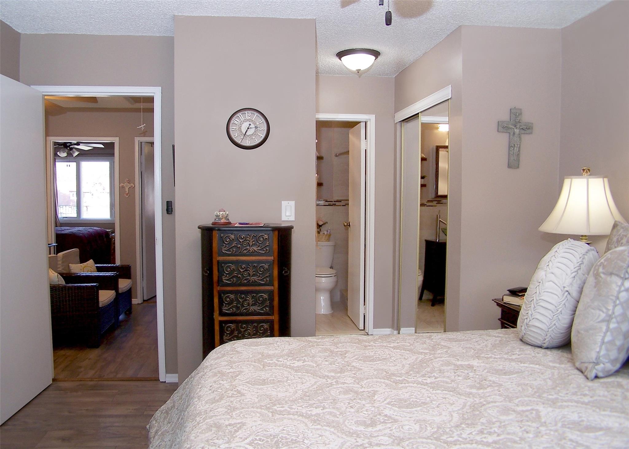 17 Amesworth Court, Middle Island, New York image 11