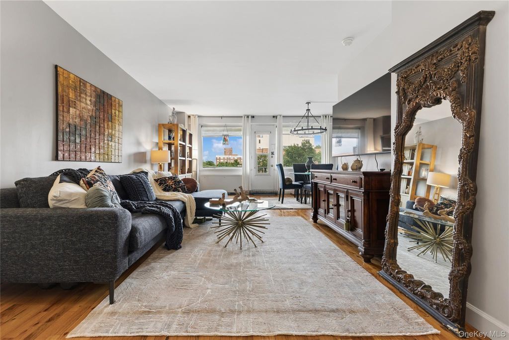 Photo of 3777 Independence Avenue #5F, Bronx, NY 10463 (MLS # 1012141)