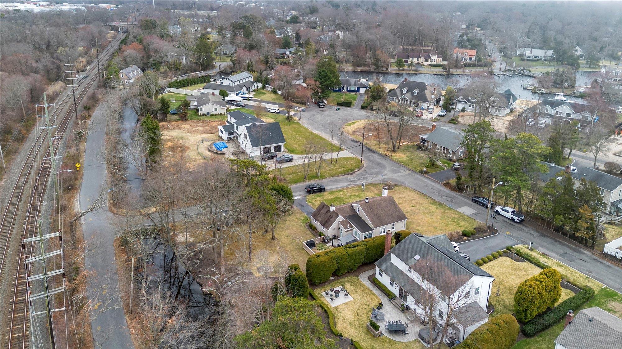6 Brookway, Oakdale, New York image 22