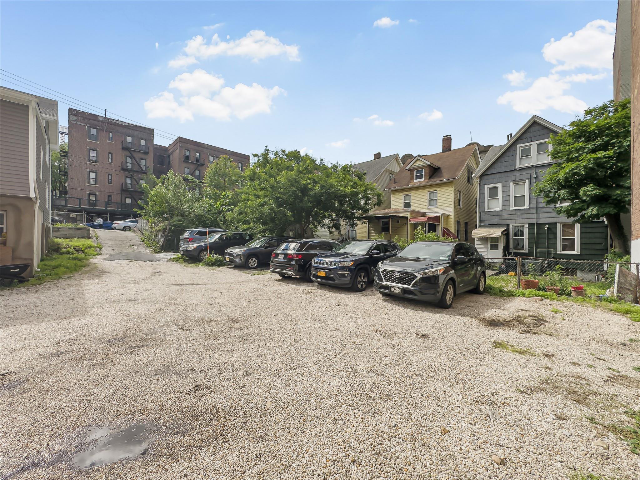 3007 Albany Crescent, Bronx, New York image 12