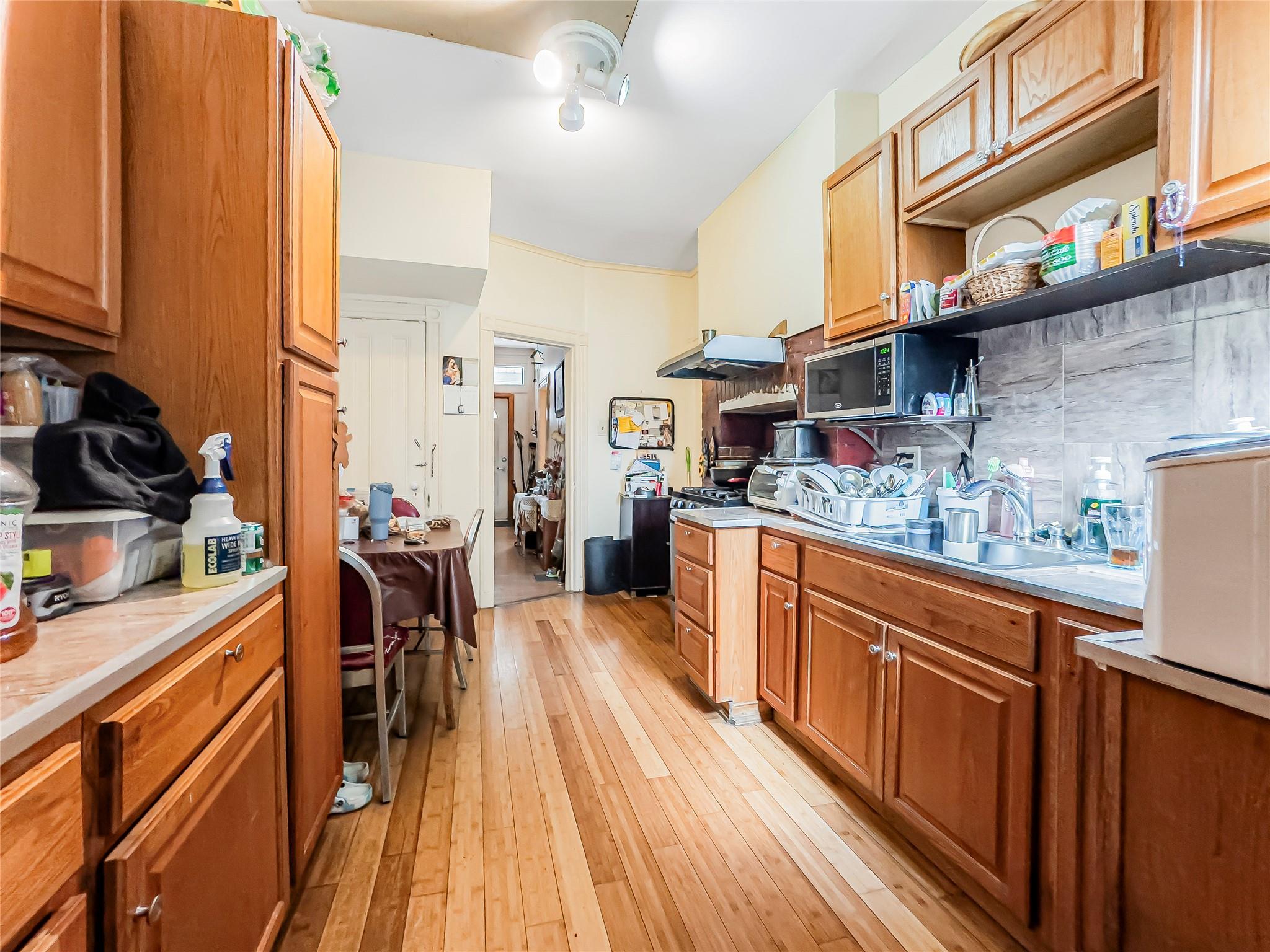3007 Albany Crescent, Bronx, New York image 7