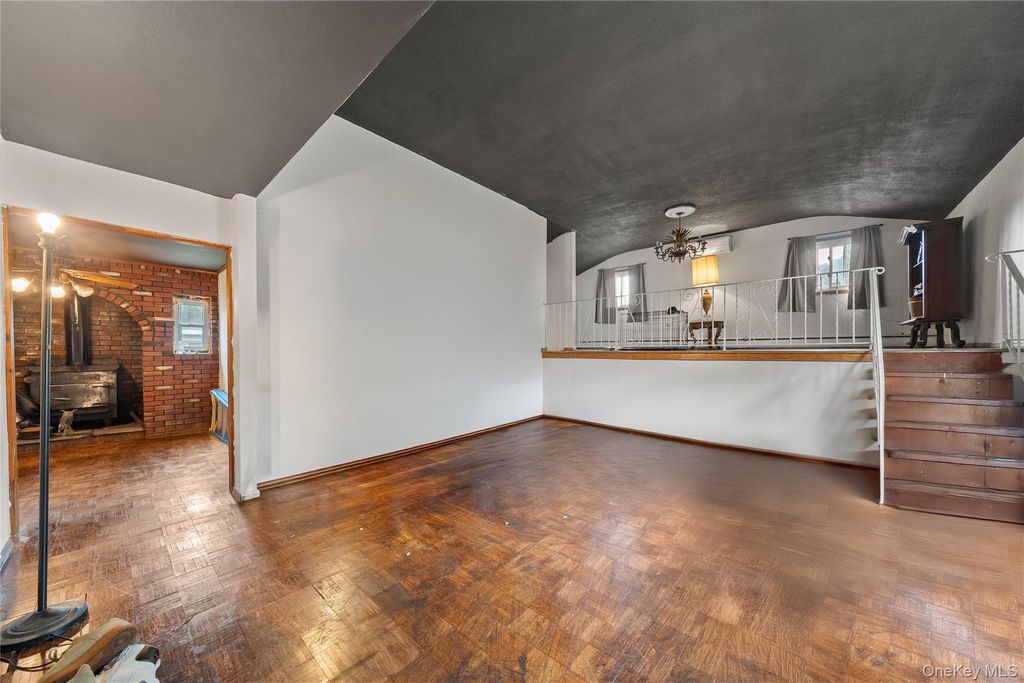 Photo of 99 Brooklyn Avenue, West Babylon, NY 11704 (MLS # 927642)