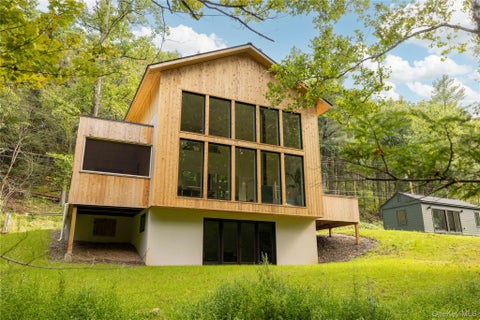 Homes For Sale - 332 Mohonk Road<br/> Ulster County, High Falls, NY 12440