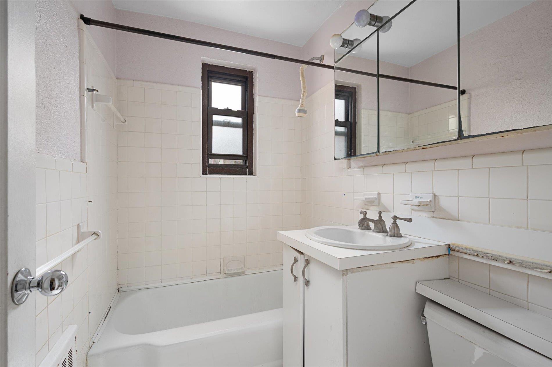 23 West Mill Drive #9A, Hempstead, New York image 8