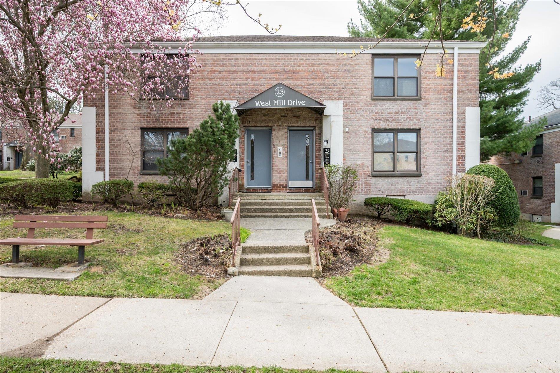 23 West Mill Drive #9A, Hempstead, New York image 1