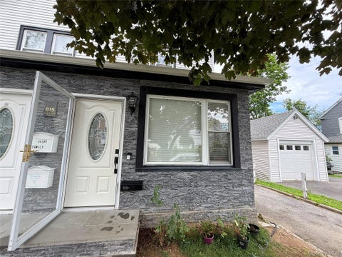 Photo of 815 Carpenter Place, Mamaroneck, NY 10543 (MLS # 1047221)