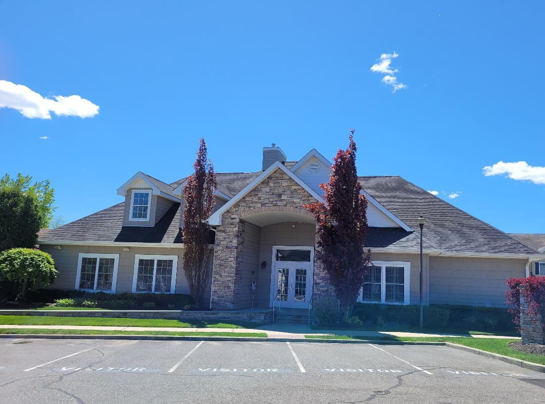 118 Morley Circle, Melville, New York image 10