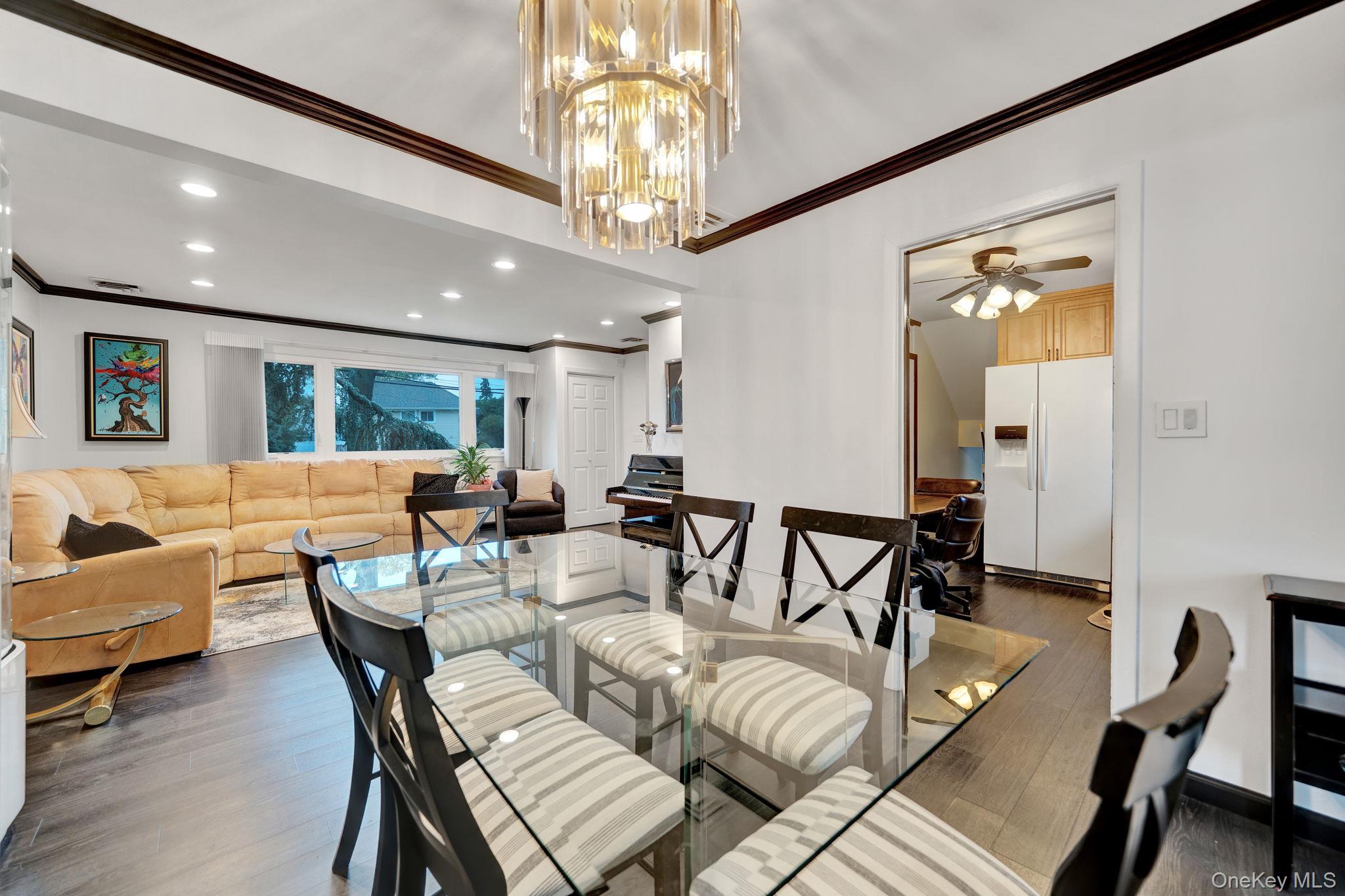 321 W Waukena Avenue
