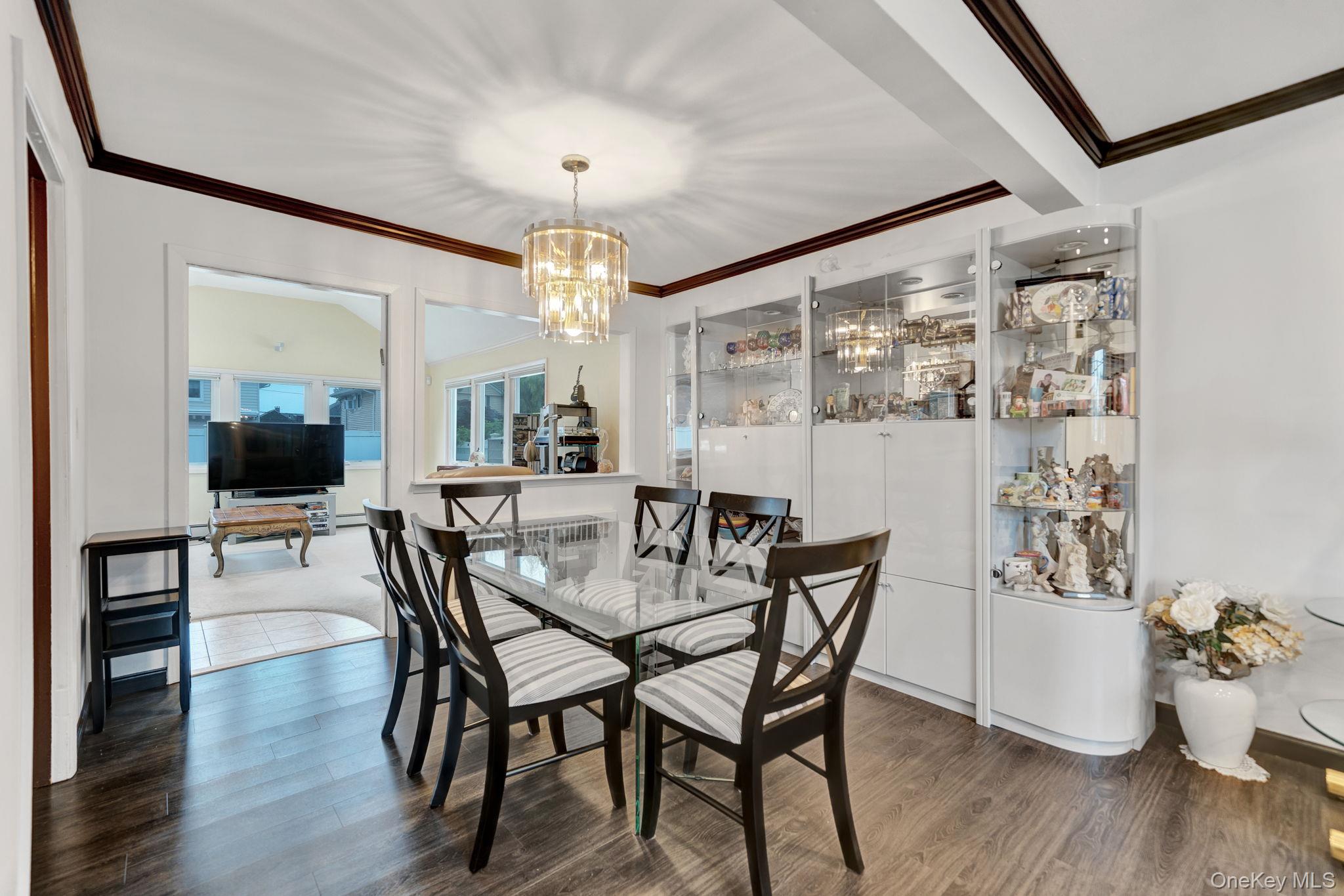 321 W Waukena Avenue