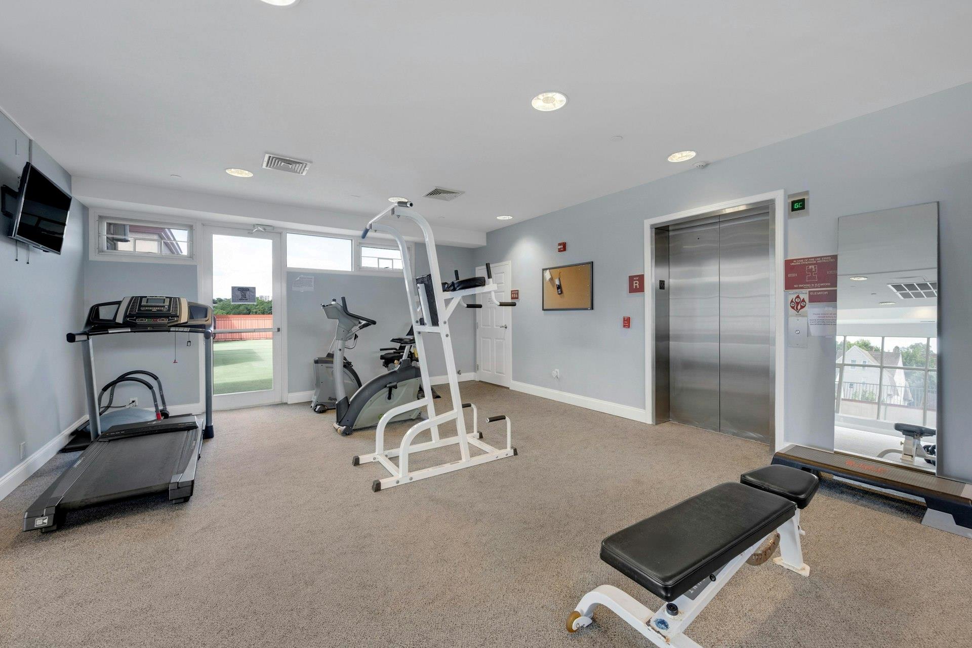 White Plains, New York 10606, United States, 2 Bedrooms Bedrooms, ,2 BathroomsBathrooms,Residential,Active,176580