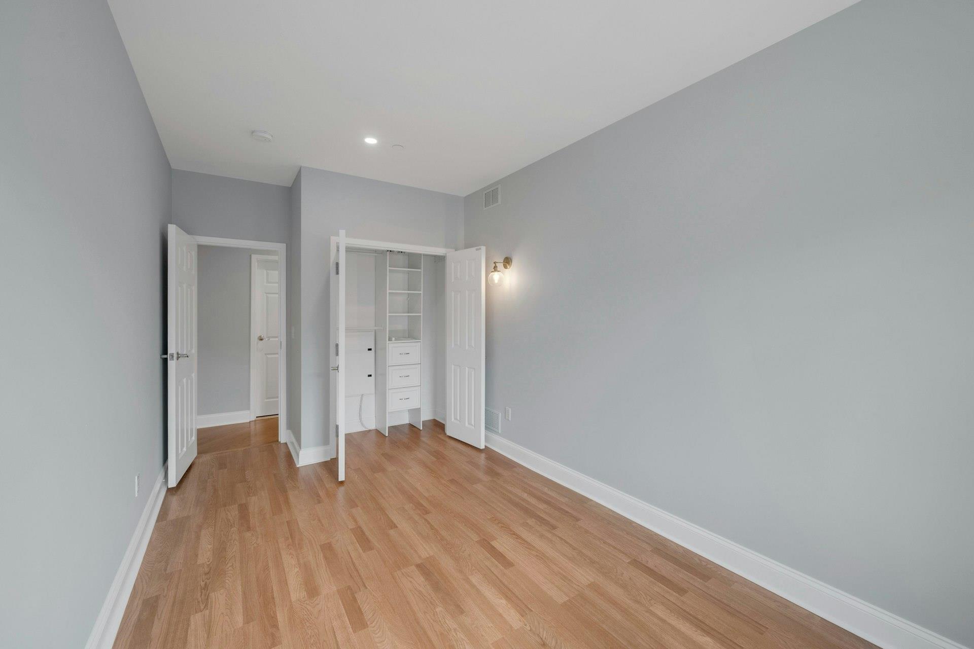 White Plains, New York 10606, United States, 2 Bedrooms Bedrooms, ,2 BathroomsBathrooms,Residential,Active,176580