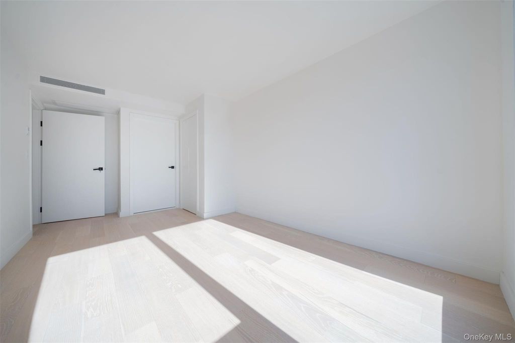 Photo of 144-49 Northern Blvd Blvd #218, Flushing, NY 11354 (MLS # 960482)