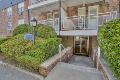 Homes For Sale - 20 Daley Place #113<br/> Lynbrook, NY 11563