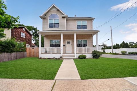 Homes For Sale - 26 Richard Avenue<br/> Islip Terrace, NY 11752