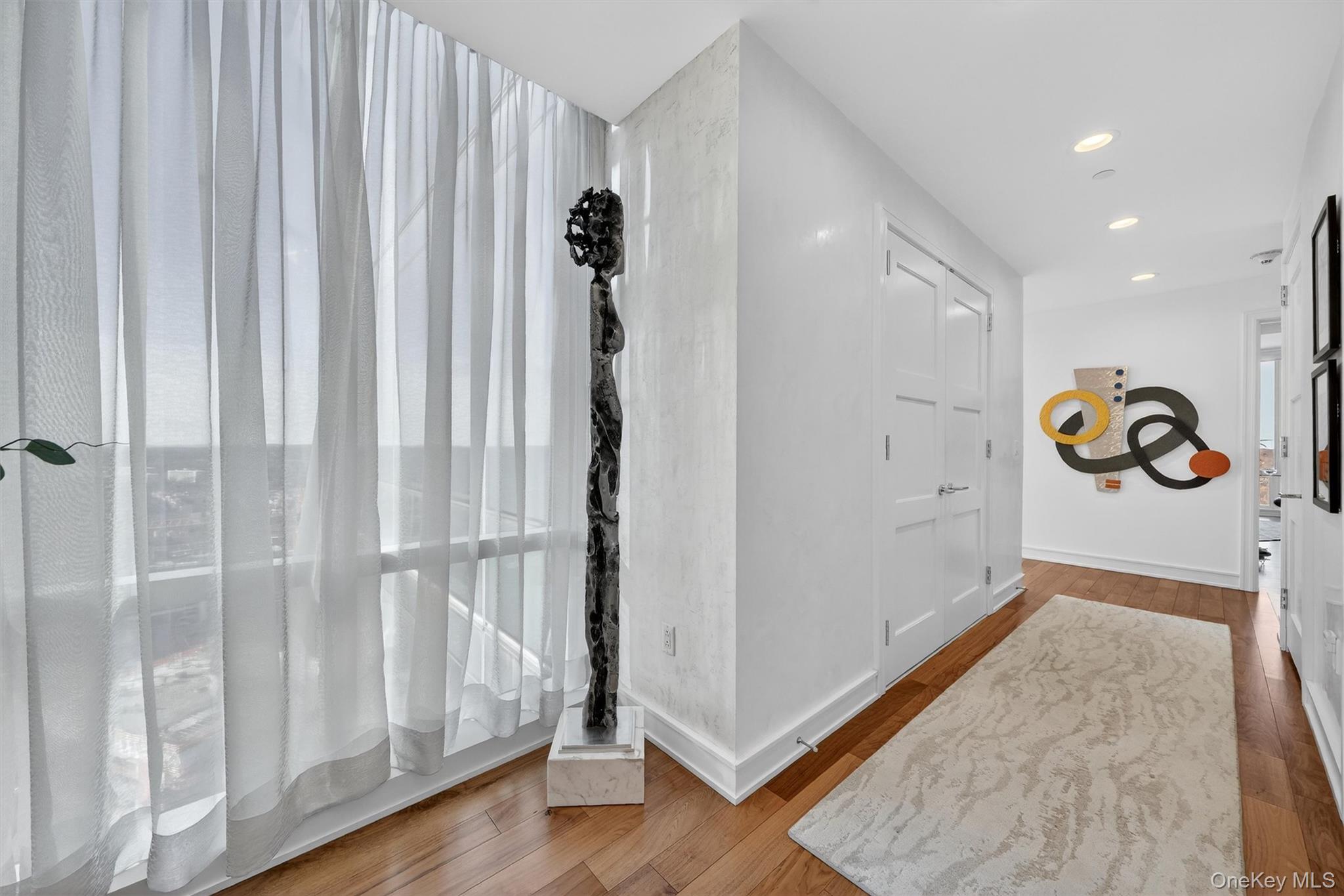 5 Renaissance Square PH6C