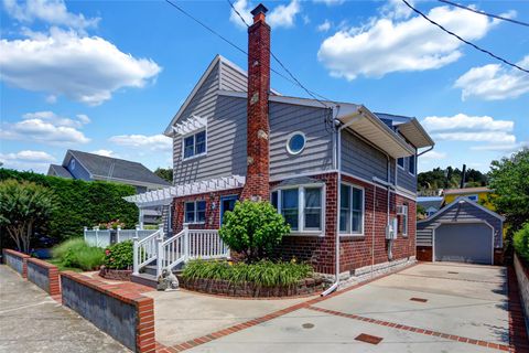 Photo of 28 Lynbrook Avenue, Point Lookout, NY 11569 (MLS # 890639)