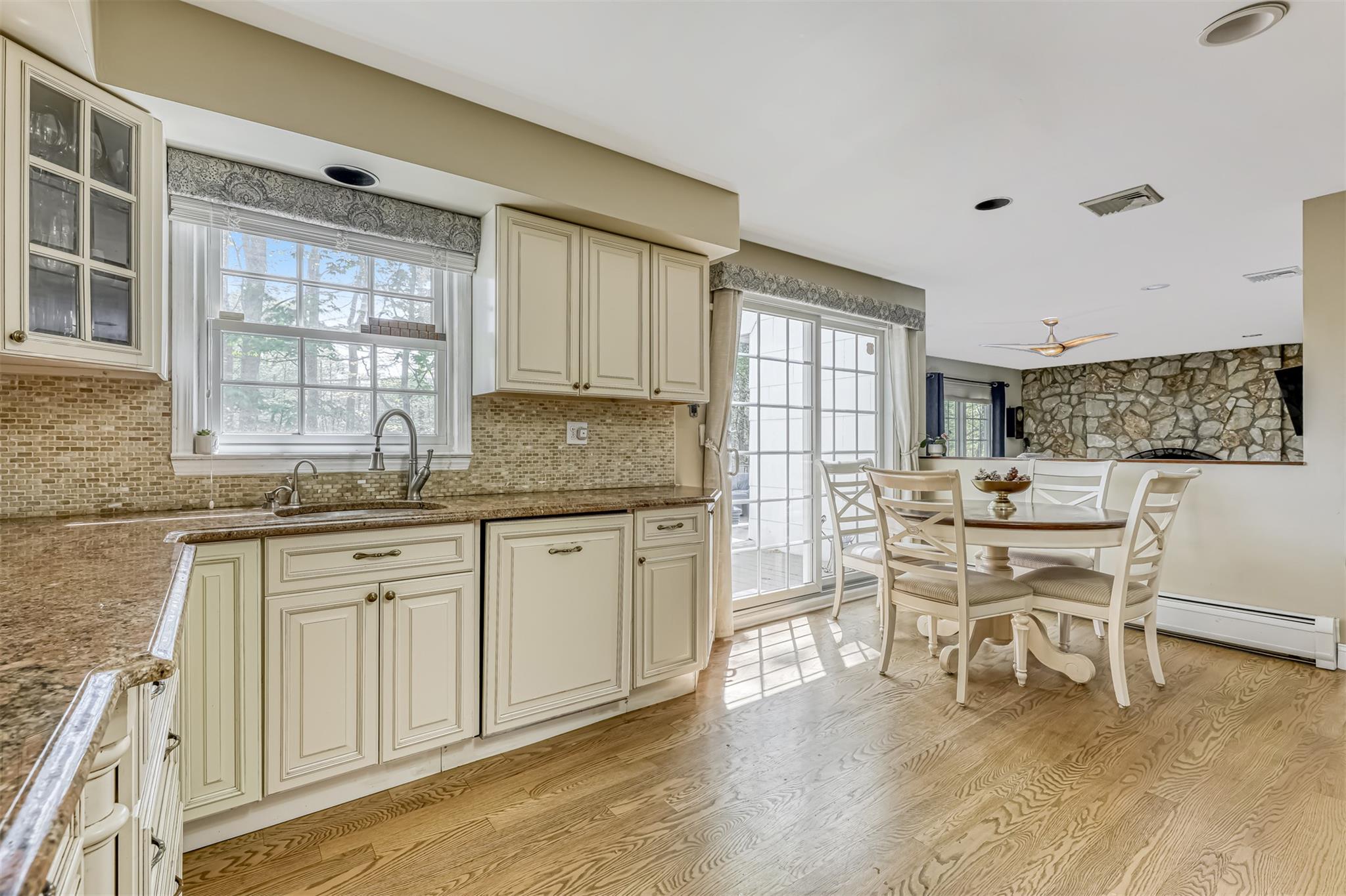 11 Overhill Lane, New City, New York image 8