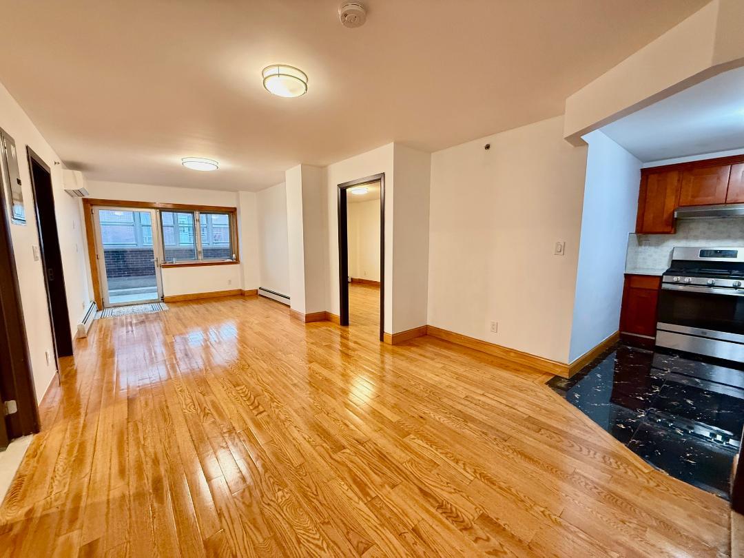 41-42 College Point Boulevard #3E, Flushing, New York image 2