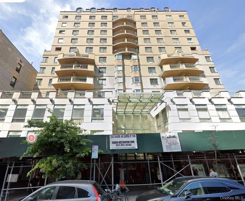Photo of 13347 Sanford Avenue #5E, Flushing, NY 11355 (MLS # 1024709)