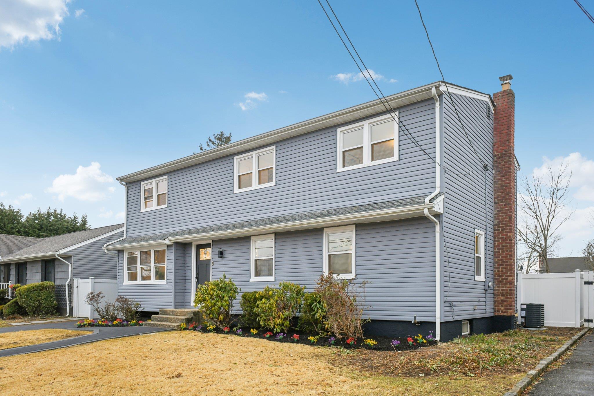 6 Barbara Drive, Farmingdale, New York image 3