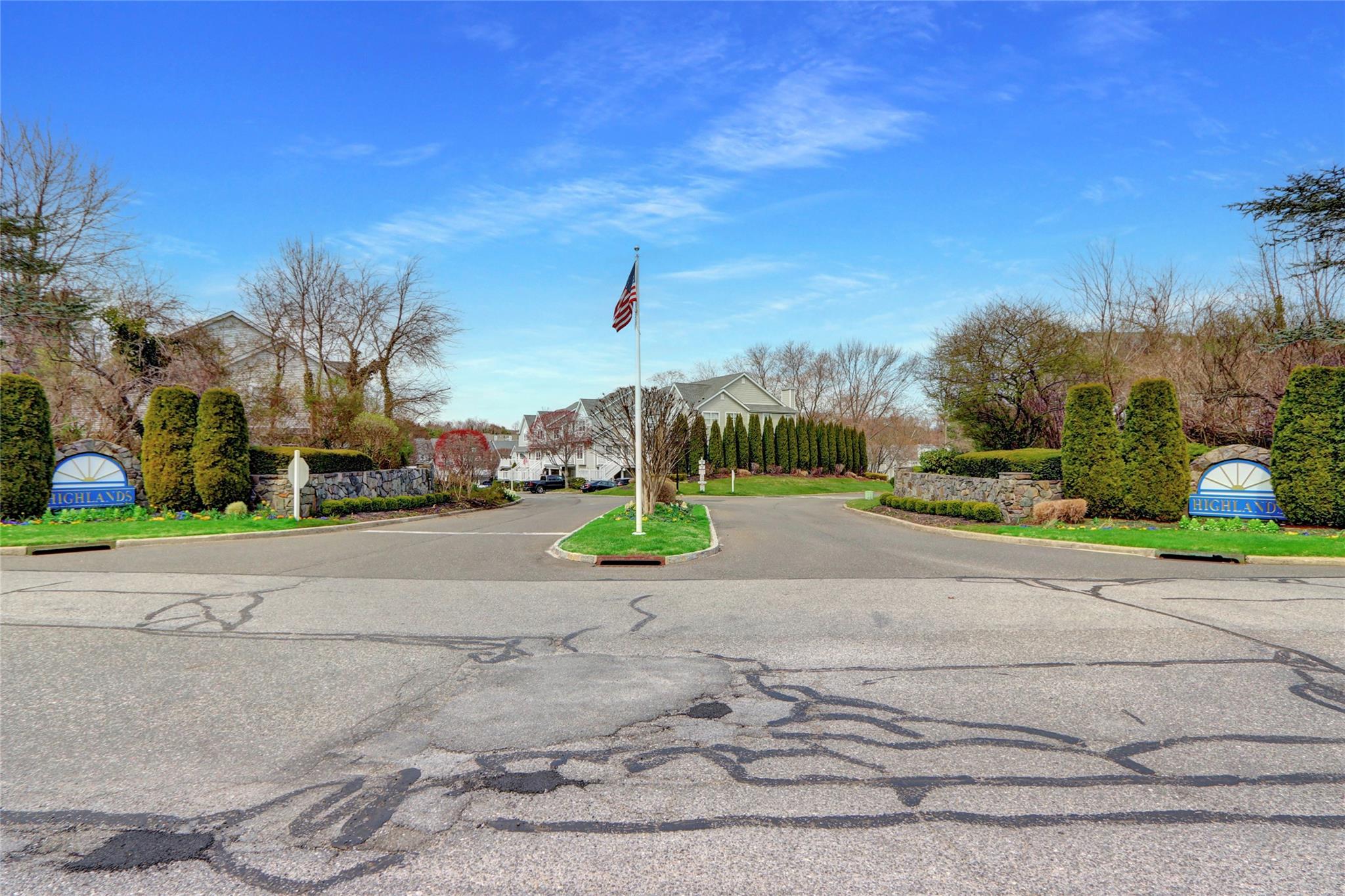 95 Leeward Lane, Port Jefferson, New York image 27