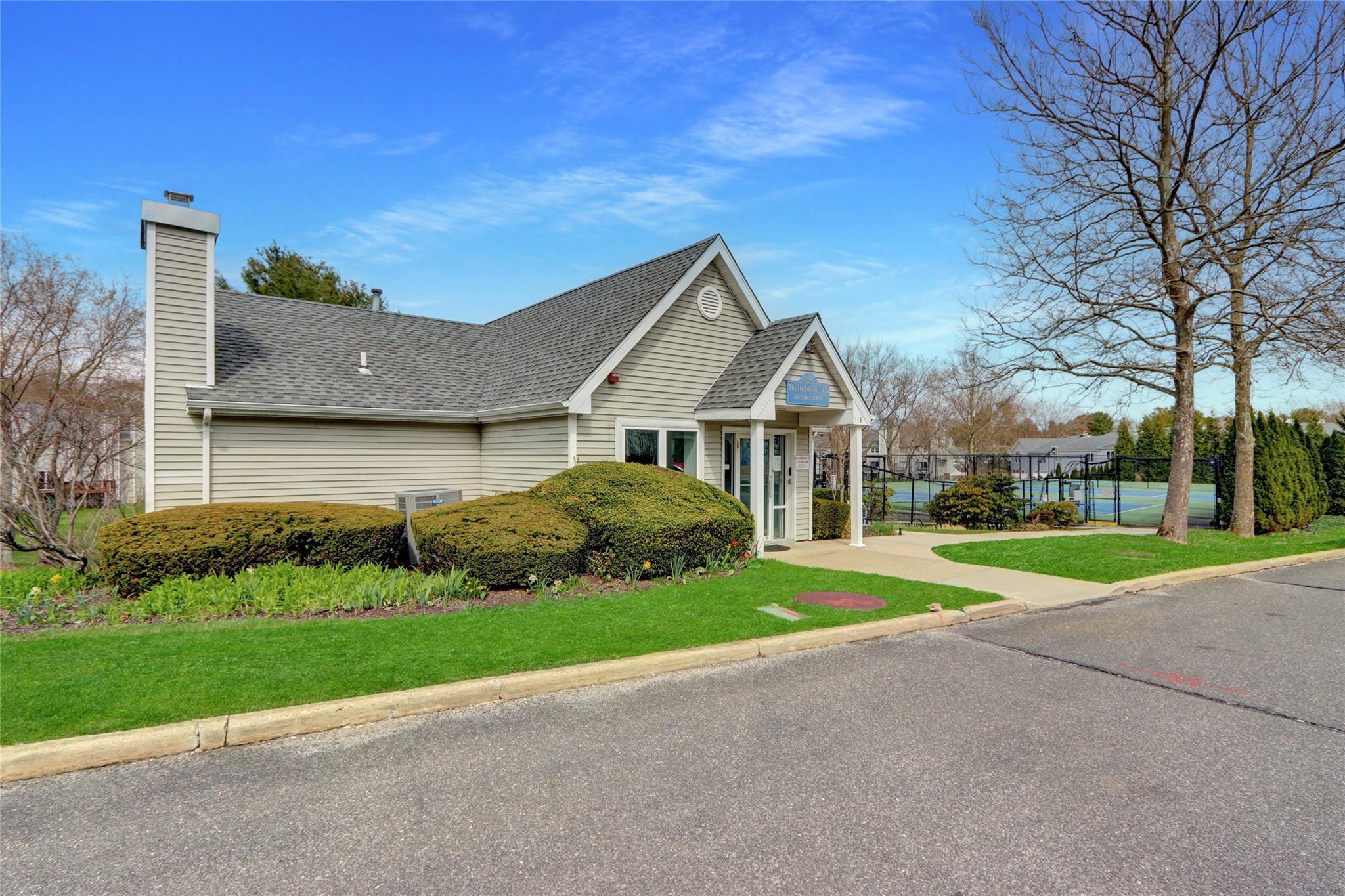 95 Leeward Lane, Port Jefferson, New York image 26