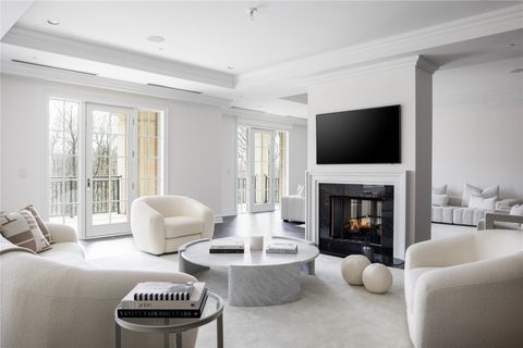 3000 Royal Court 3211 North Hills NY 11040